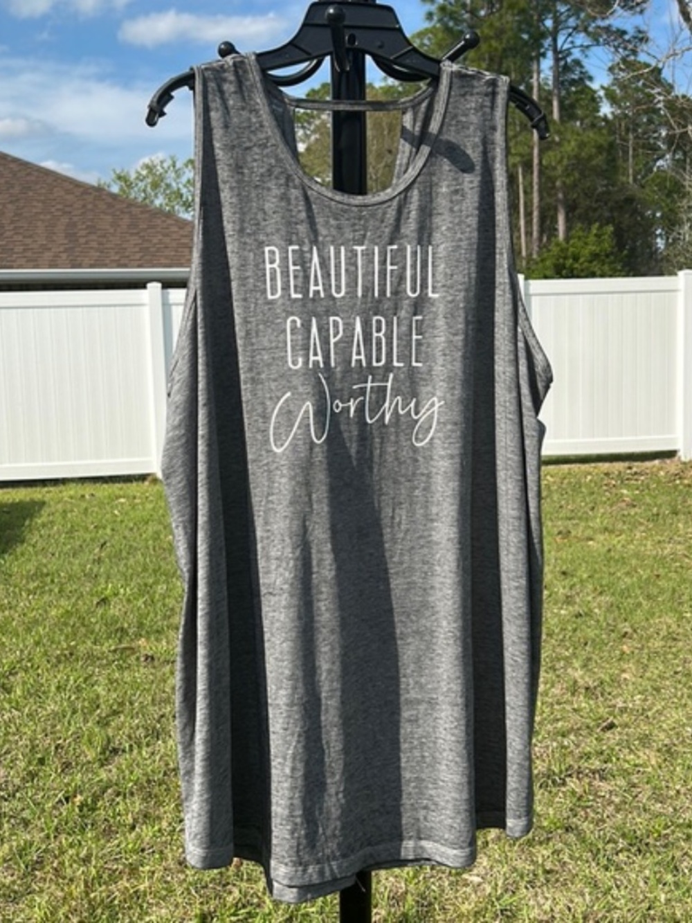 NWT 22/24 LIVI activewear tank